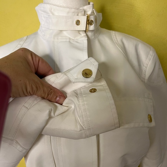 New Woman’s White Ralph Lauren Stylish Sping Jacket w/ Lots of Pocket Space!! - Picture 4 of 13